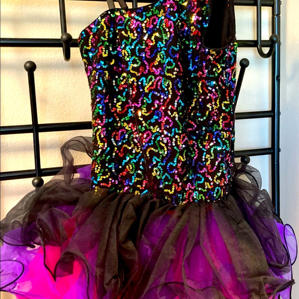 Revolution Dance Costume “Oh My Gosh” LC